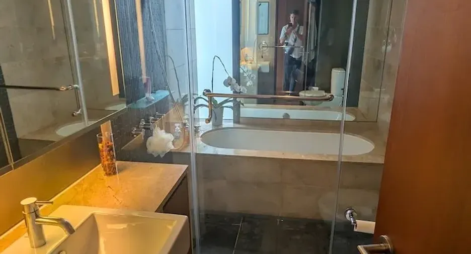For sale and for rent 2 bedrooms condo in Pathum Wan, Bangkok