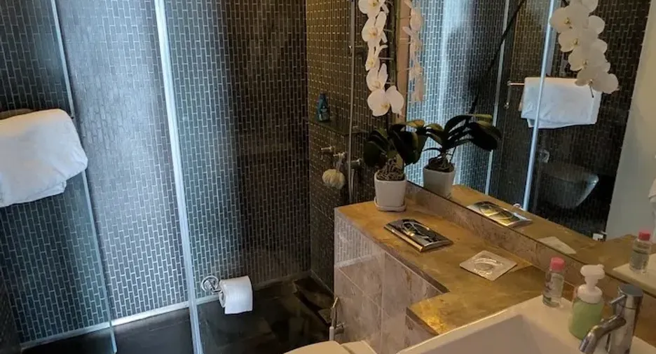 For sale and for rent 2 bedrooms condo in Pathum Wan, Bangkok
