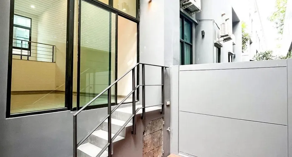 Casa en venta de 3 habitaciones en Suan Luang, Bangkok