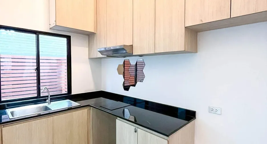 Casa en venta de 3 habitaciones en Suan Luang, Bangkok
