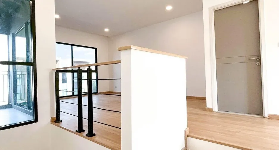 Casa en venta de 3 habitaciones en Suan Luang, Bangkok