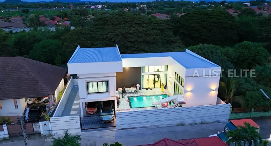 À vendre 4 chambres maison à Bang Lamung, Chonburi