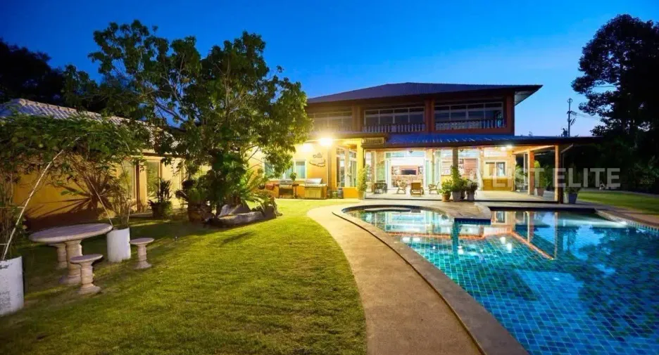 À vendre 6 chambres maison à Bang Lamung, Chonburi