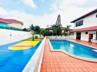 For Rent 4 Bedroom House In Bang Lamung, Chonburi