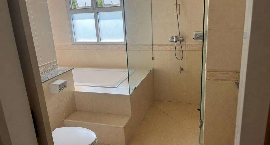 For rent 3 bedrooms house in San Sai, Chiang Mai