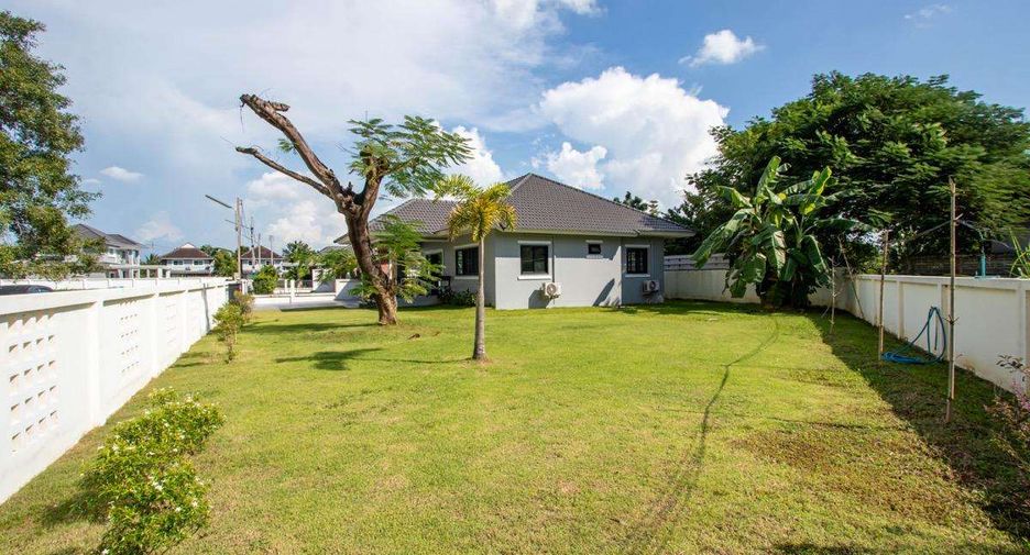 For rent 3 bedrooms house in San Sai, Chiang Mai