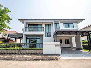 For rent 4 bedrooms house in Doi Saket, Chiang Mai