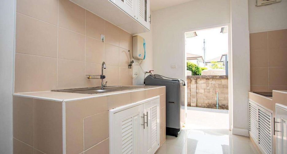 For rent 4 bedrooms house in Doi Saket, Chiang Mai