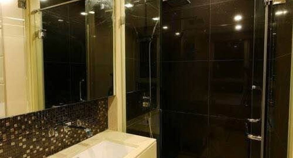 For rent 2 ベッドルーム condo in Watthana, Bangkok