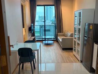 À louer 1 chambre condo à Huai Khwang, Bangkok