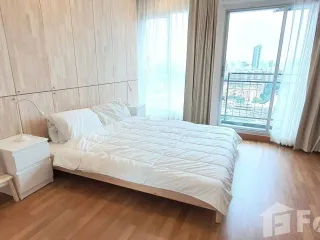 For rent studio condo in Yan Nawa, Bangkok