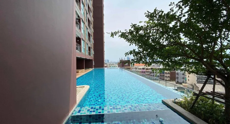 For rent studio condo in Yan Nawa, Bangkok