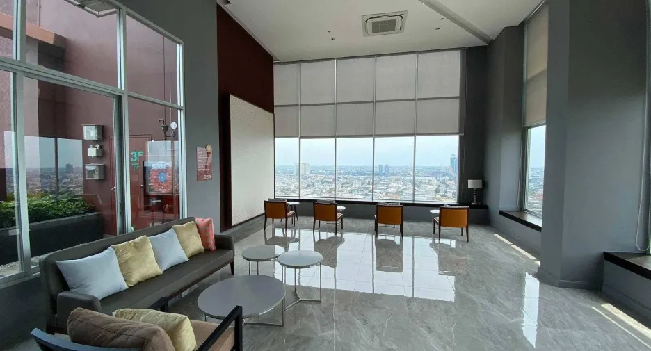 For rent studio condo in Yan Nawa, Bangkok