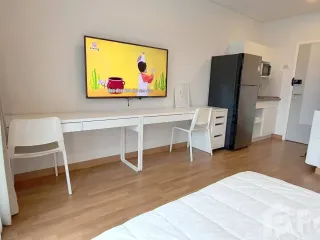 For rent studio condo in Yan Nawa, Bangkok