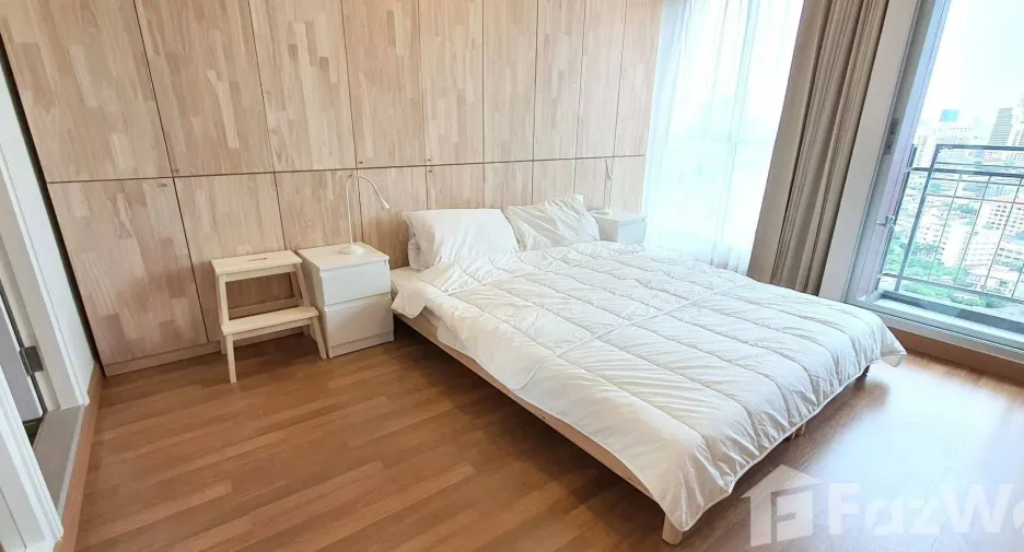 For rent studio condo in Yan Nawa, Bangkok