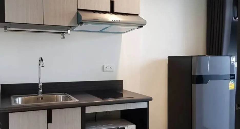 Condo en alquiler de 1 habitaciones en Huai Khwang, Bangkok