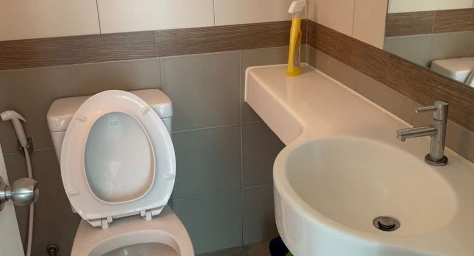 Condo en alquiler de 1 habitaciones en Bang Phlat, Bangkok