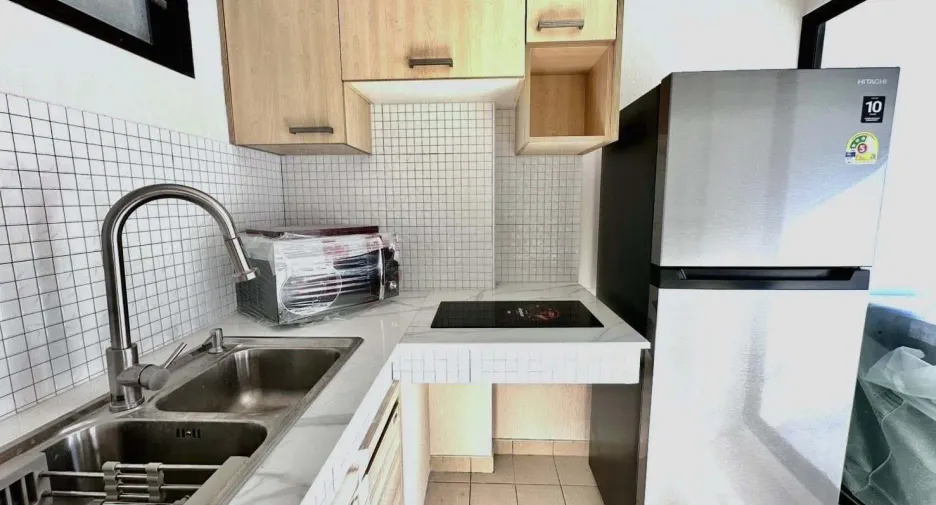 For rent 1 bed condo in Yan Nawa, Bangkok