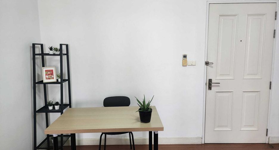 For rent studio condo in Yan Nawa, Bangkok