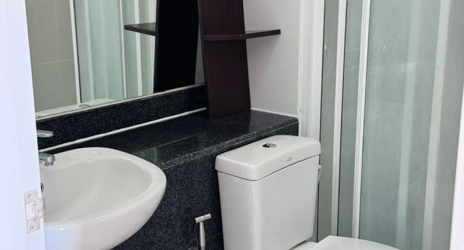 Wohnung zur Miete mit 1 Zimmer in Thon Buri, Bangkok