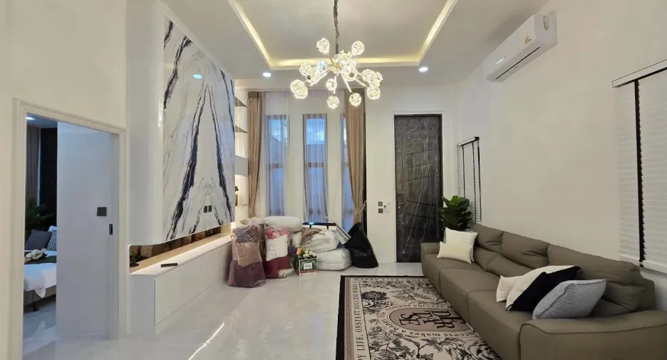 For sale and for rent 4 bedrooms villa in Bang Lamung, Chonburi