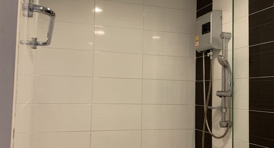 For rent 1 bed condo in Mueang Samut Prakan, Samut Prakan