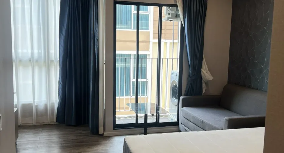 For rent 1 bed condo in Wang Thonglang, Bangkok