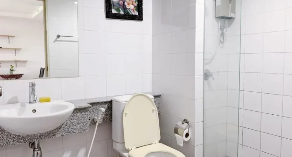 For rent 1 bed condo in Khlong San, Bangkok