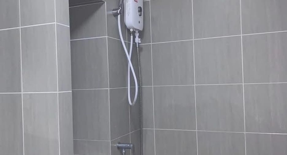 For rent 1 bed condo in Mueang Samut Prakan, Samut Prakan