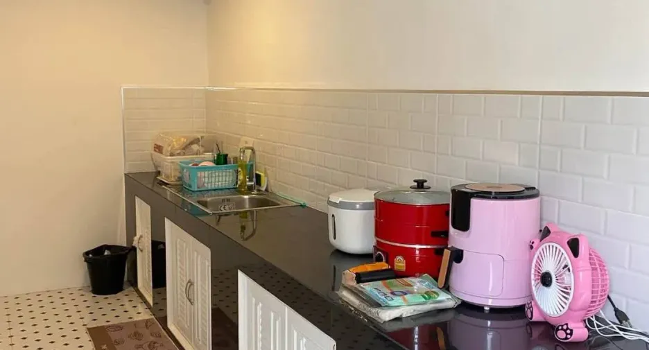 For rent 2 bedrooms townhouse in Bang Phli, Samut Prakan