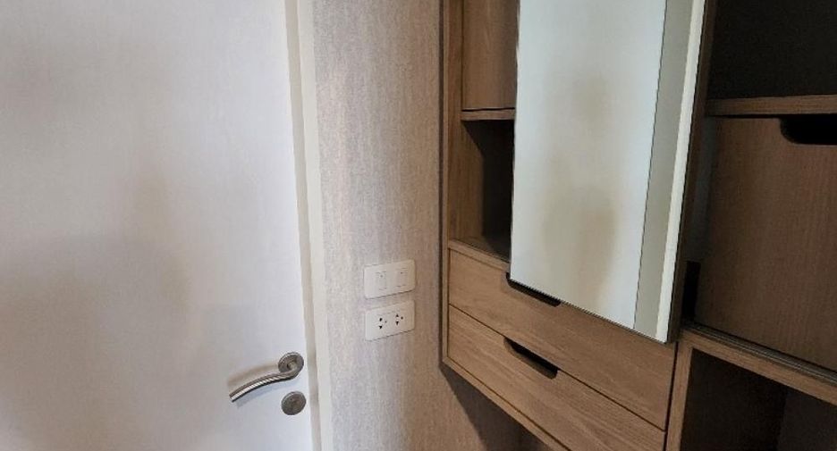 For rent 1 bed condo in Mueang Samut Prakan, Samut Prakan