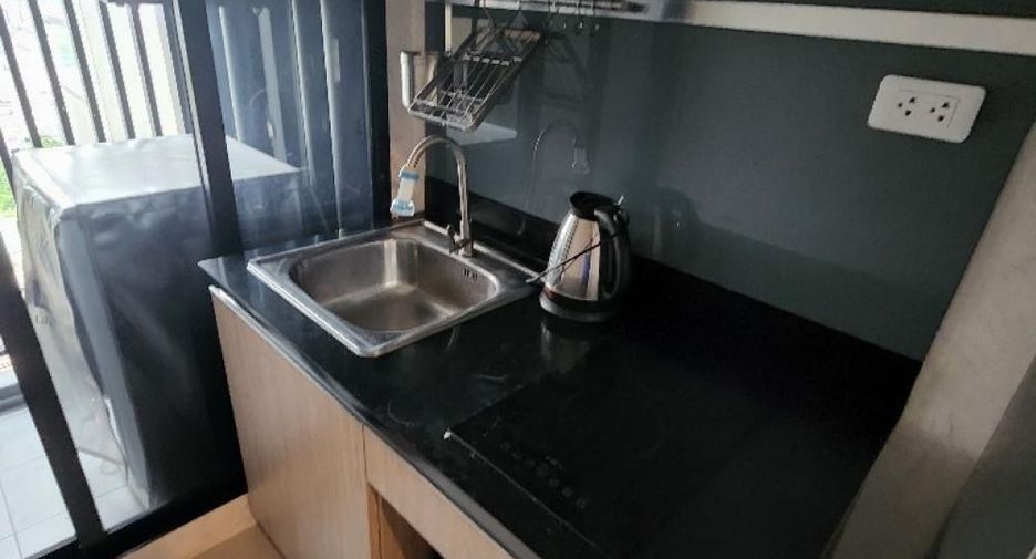 For rent 1 bed condo in Mueang Samut Prakan, Samut Prakan