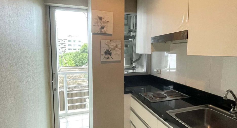 For rent 1 bed condo in Mueang Samut Prakan, Samut Prakan