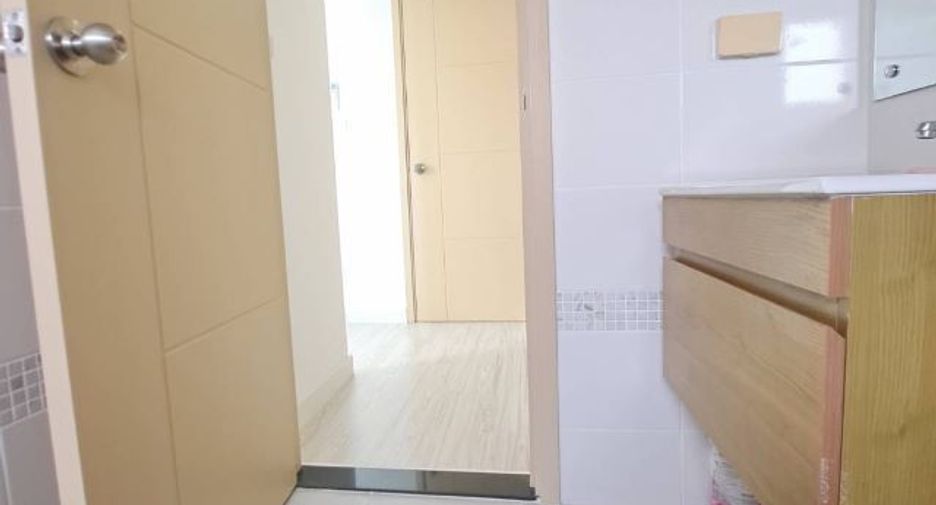 For rent 2 bedrooms condo in Bueng Kum, Bangkok