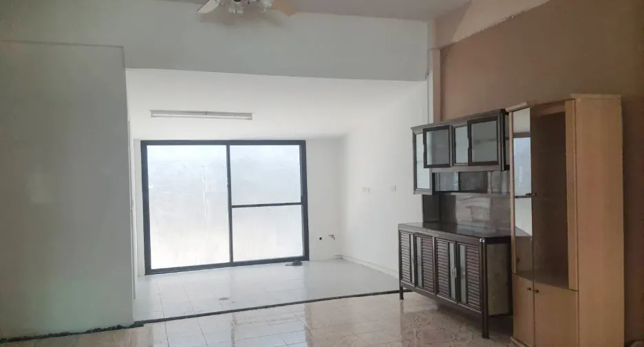 For rent 4 bedrooms townhouse in Min Buri, Bangkok