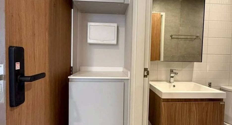 For rent 2 bedrooms condo in Rat Burana, Bangkok
