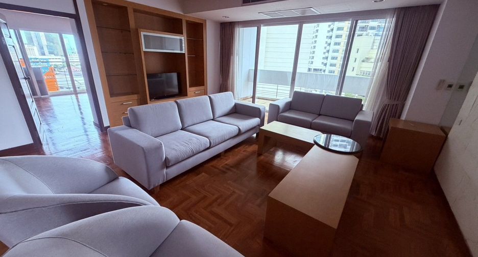 Wohnung zur Miete mit 3 Zimmer in Khlong Toei, Bangkok