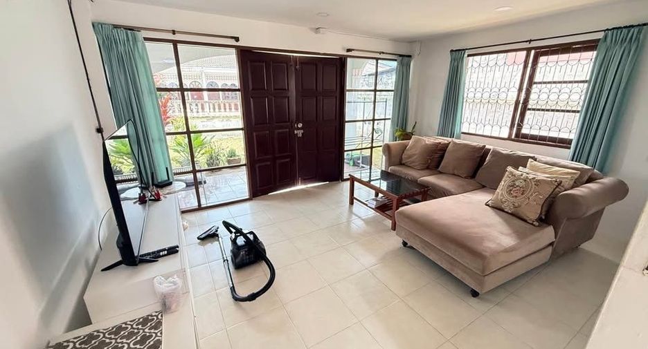 For rent 3 bedrooms house in Thalang, Phuket