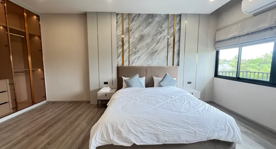 For rent 5 bedrooms house in Huay Yai, Pattaya