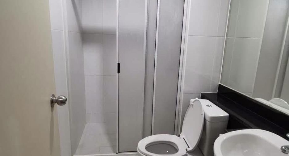 For rent 1 bed condo in Thon Buri, Bangkok