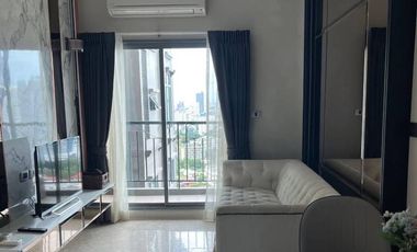 Wohnung zum Kauf mit 1 Zimmer in Khlong Toei, Bangkok