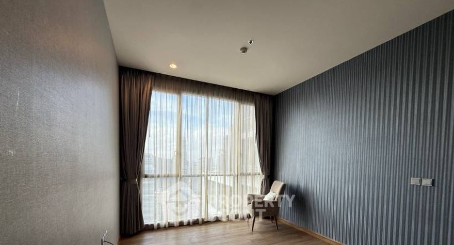 For sale 2 bedrooms condo in Watthana, Bangkok