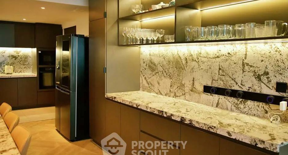 Wohnung zum Kauf mit 4 Zimmer in Watthana, Bangkok