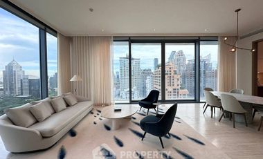For rent 2 ベッドルーム condo in Pathum Wan, Bangkok
