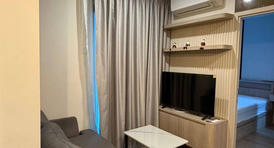 À louer 2 chambres condo à Huai Khwang, Bangkok