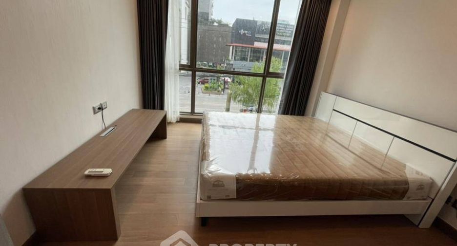 For rent 1 bed condo in Watthana, Bangkok