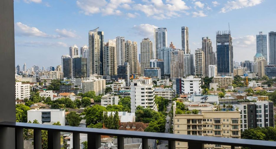 For rent 1 bed condo in Khlong Toei, Bangkok