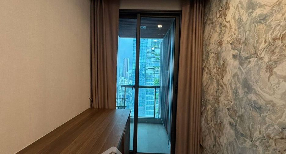 For rent 2 bedrooms condo in Sathon, Bangkok