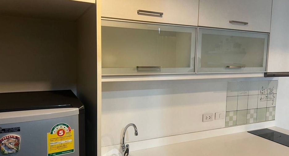 For rent 1 bed condo in Watthana, Bangkok