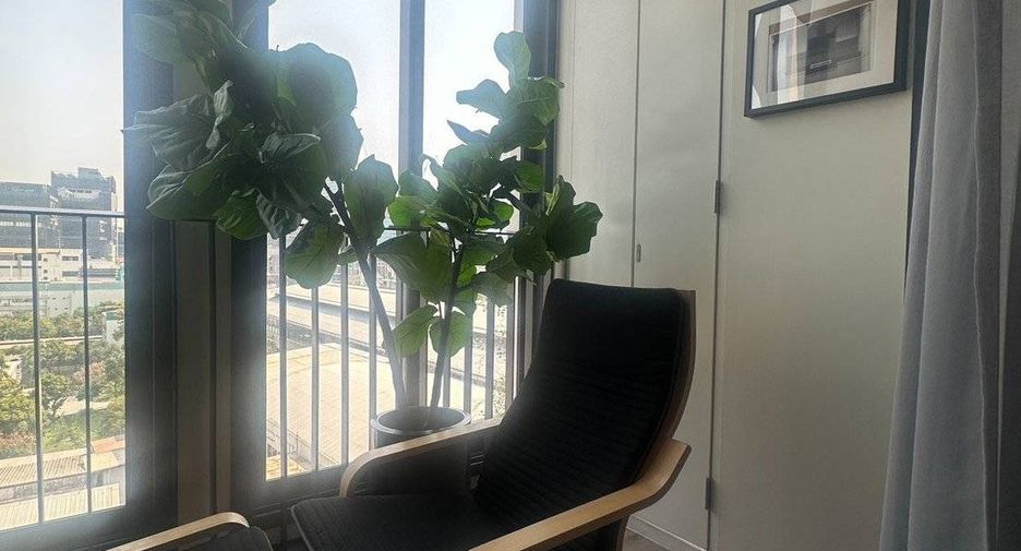 For rent 1 bed condo in Phra Khanong, Bangkok